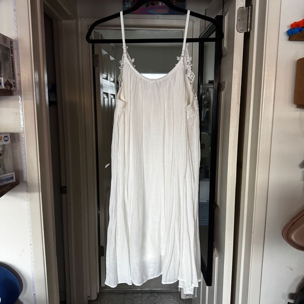 Women’s Small White Entro Dress - Picture 2 of 6